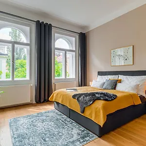 kaizl-park-residence.praguehotelsweb.com/
